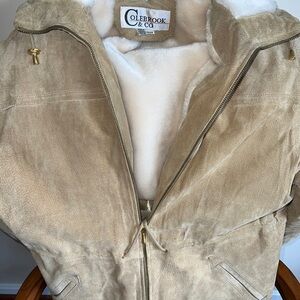 EUC Women's COLEBROOK & CO. Leather Cowhide Coat.  Heavy duty